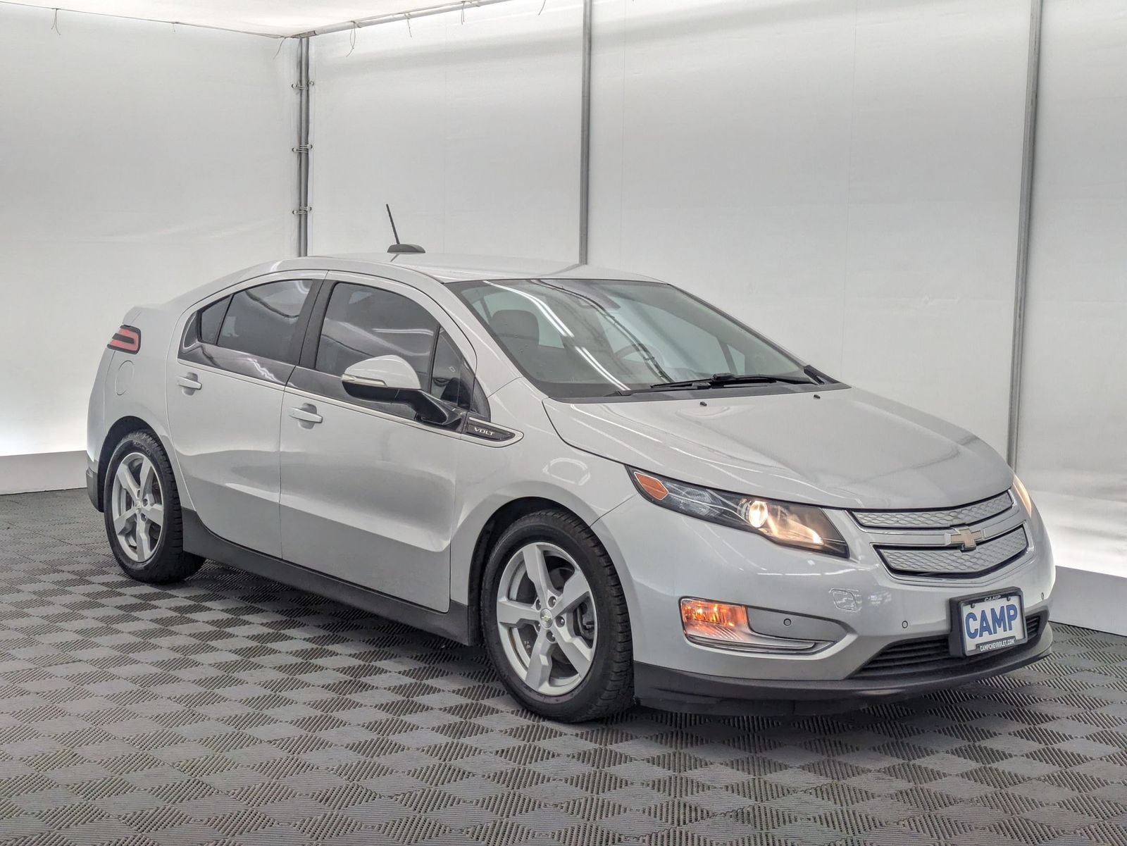 Thumbnail: 2015 Chevrolet Volt - 8