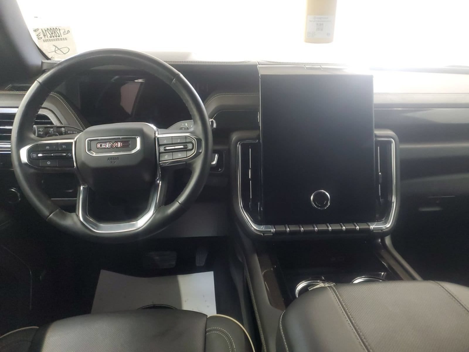 Thumbnail: 2025 GMC Yukon XL - 4
