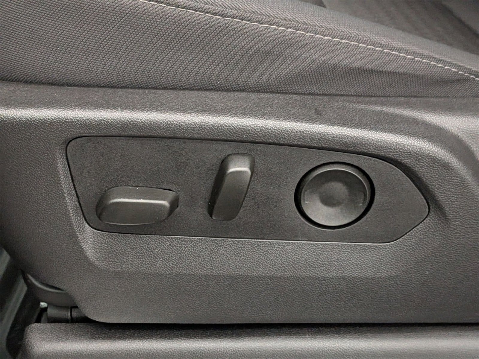 Thumbnail: 2025 Chevrolet Silverado 1500 - 18