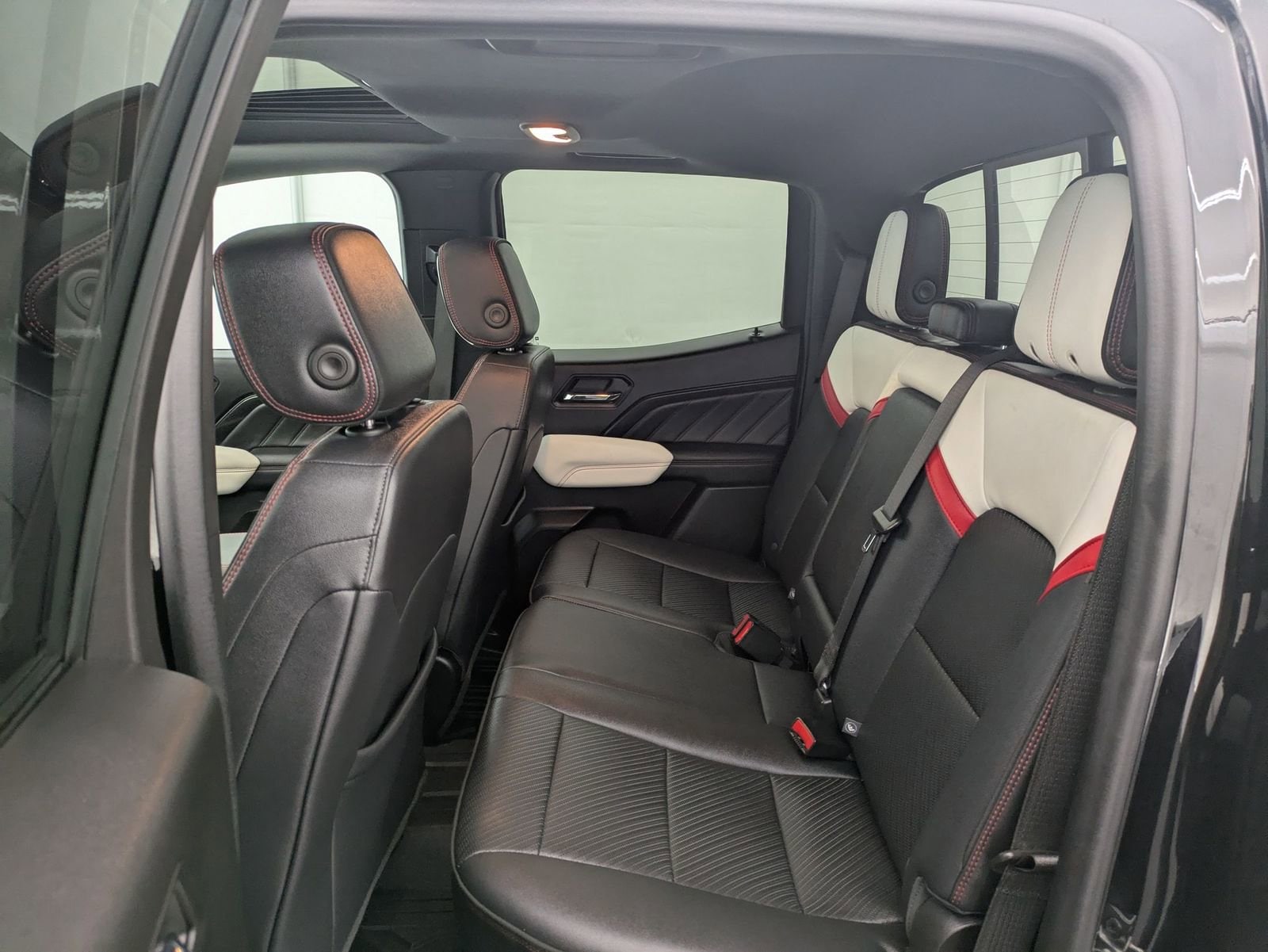 Thumbnail: 2024 GMC Canyon - 20