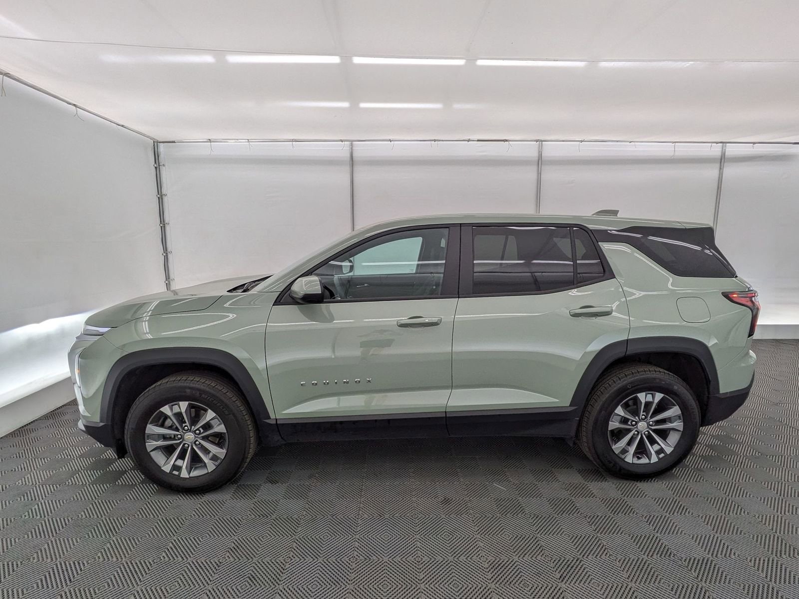 Thumbnail: 2026 Chevrolet Equinox - 3