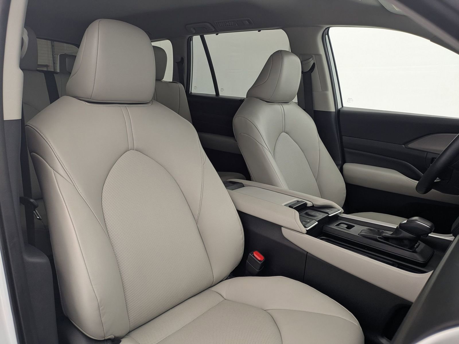 Thumbnail: 2024 Toyota Grand Highlander - 20