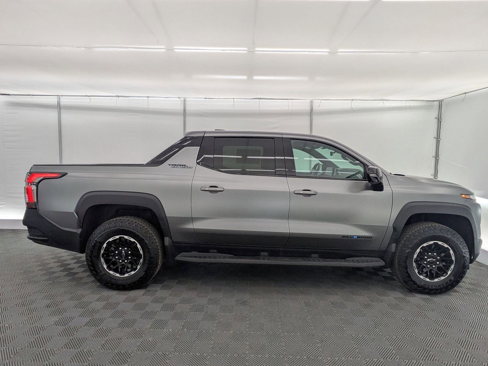 Thumbnail: 2026 Chevrolet Silverado EV - 7