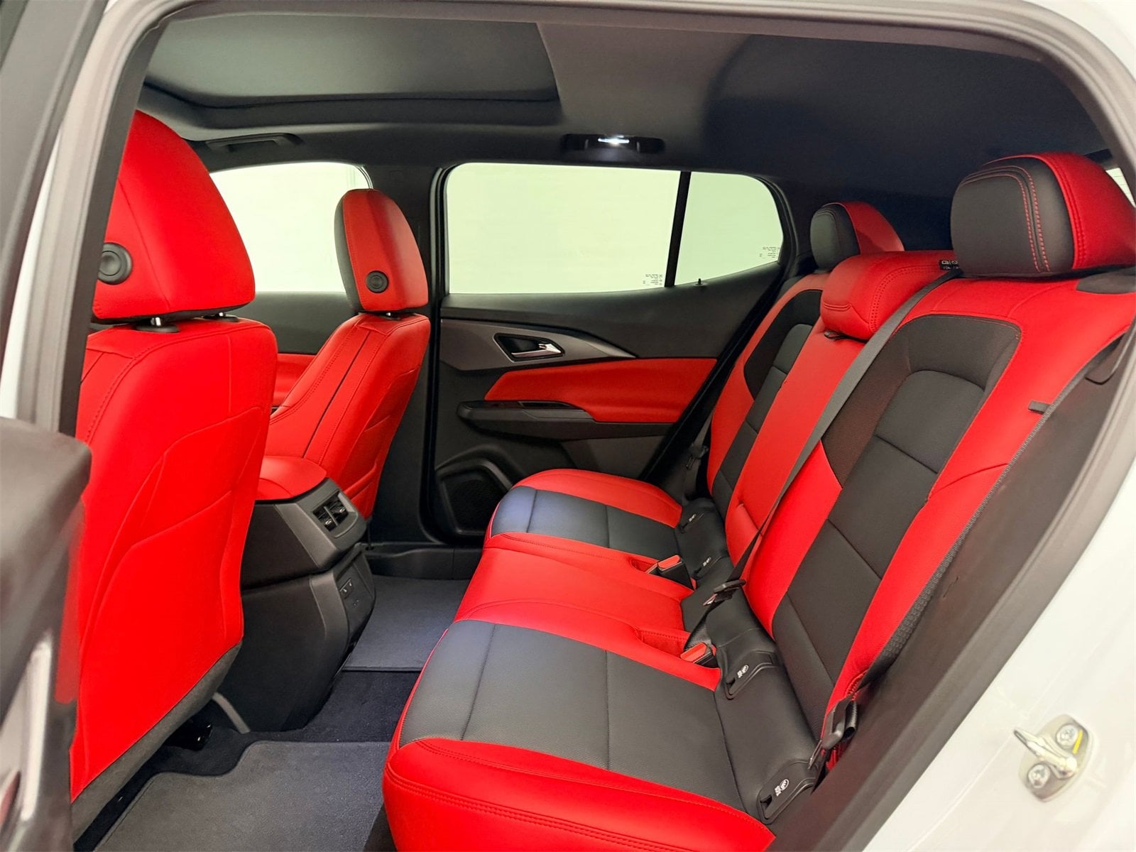 Thumbnail: 2026 Chevrolet Equinox - 21