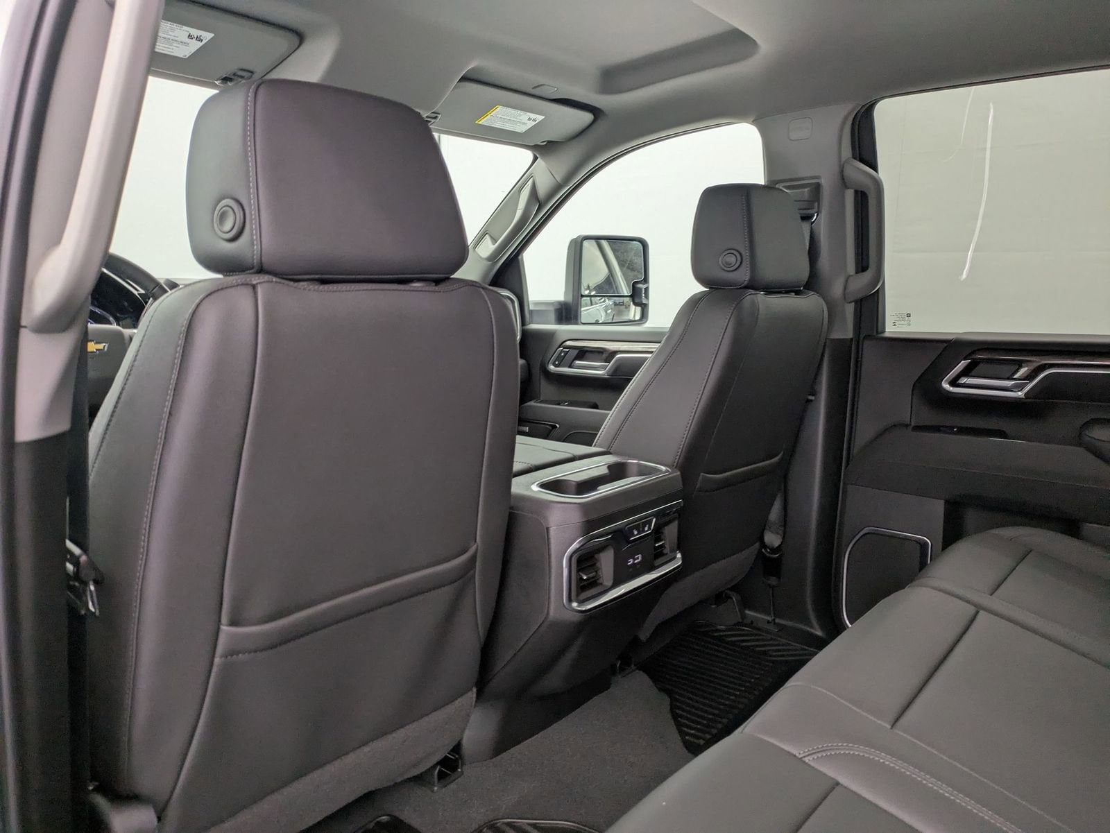 2025 Chevrolet Silverado 3500 HD LTZ - Photo 22