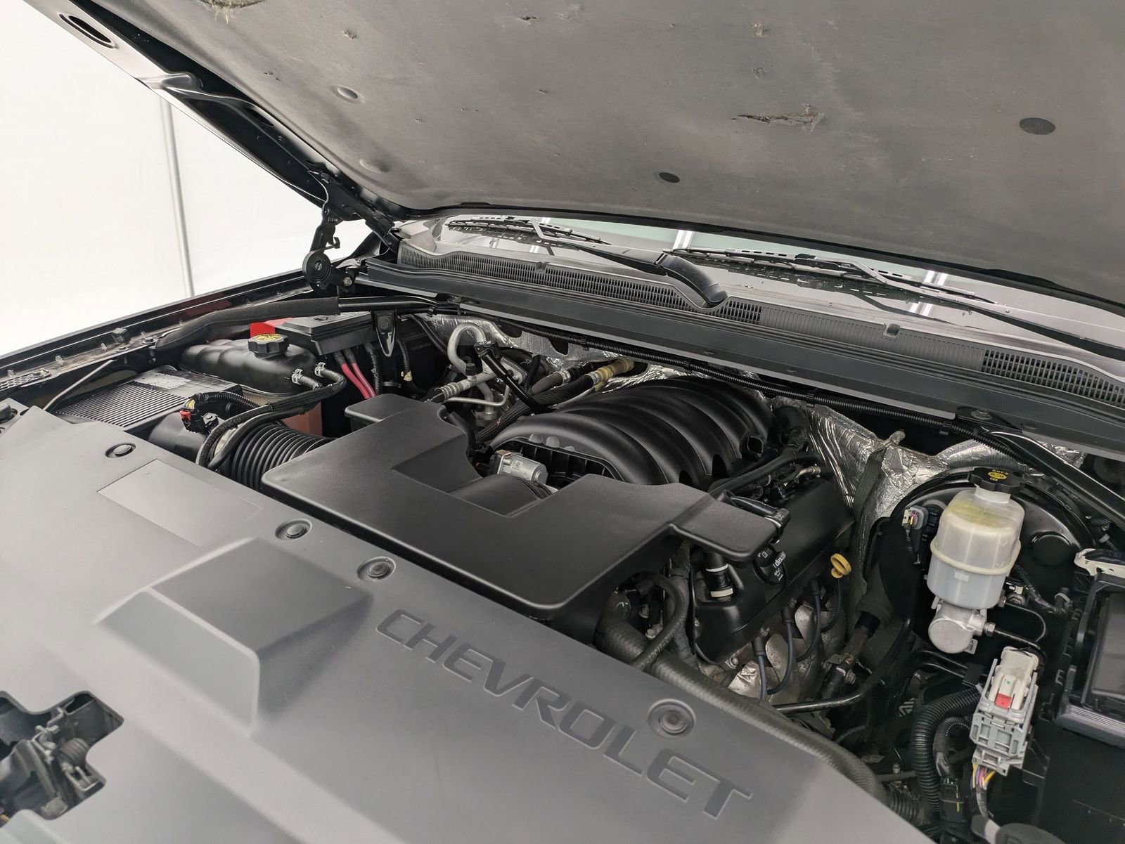 Thumbnail: 2016 Chevrolet Tahoe - 15