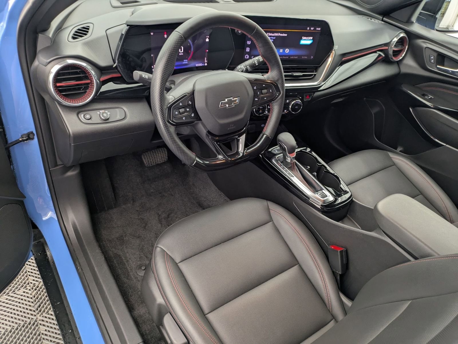 Thumbnail: 2024 Chevrolet Trax - 2