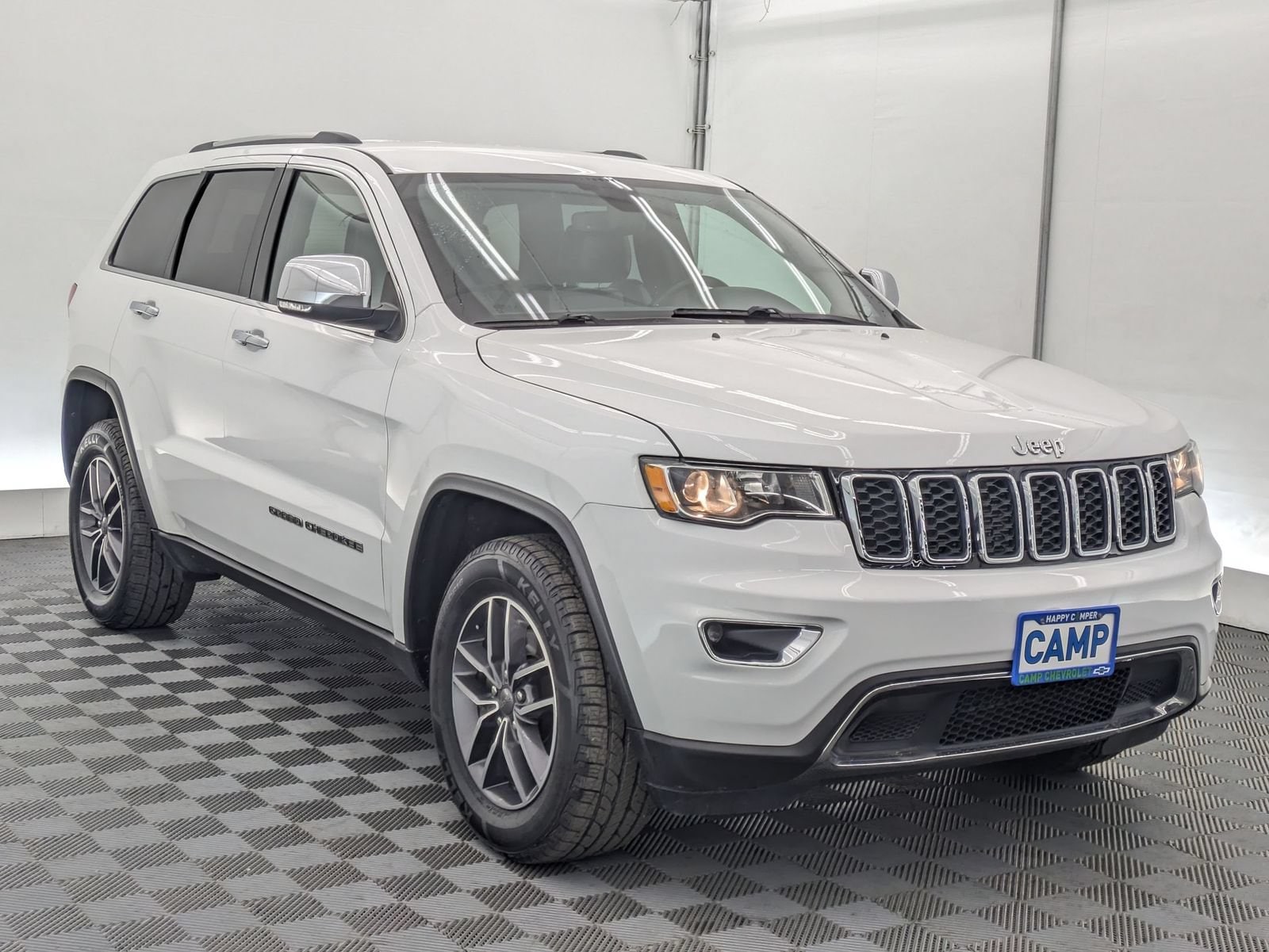 Thumbnail: 2019 Jeep Grand Cherokee - 7