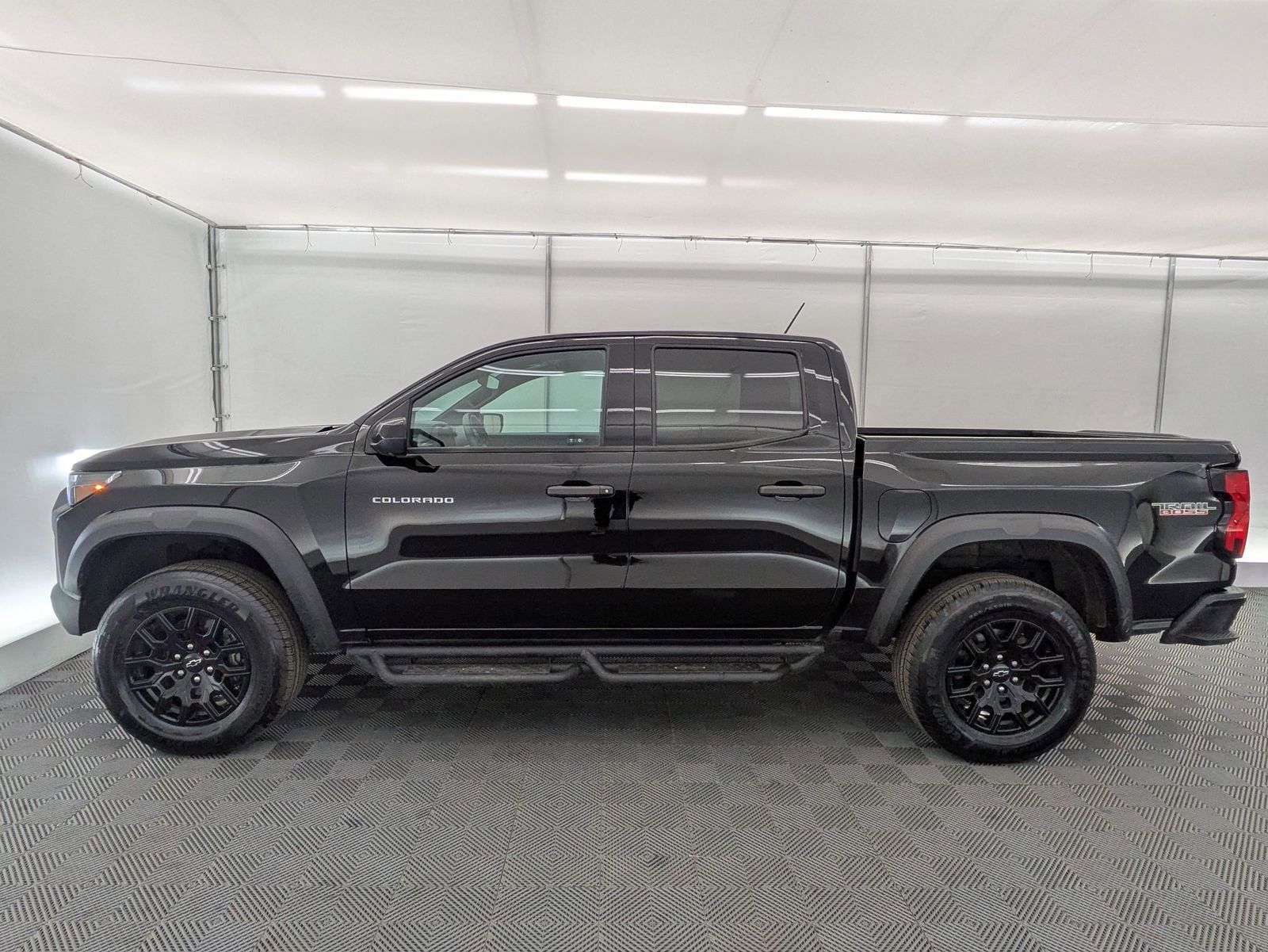 Thumbnail: 2023 Chevrolet Colorado - 2