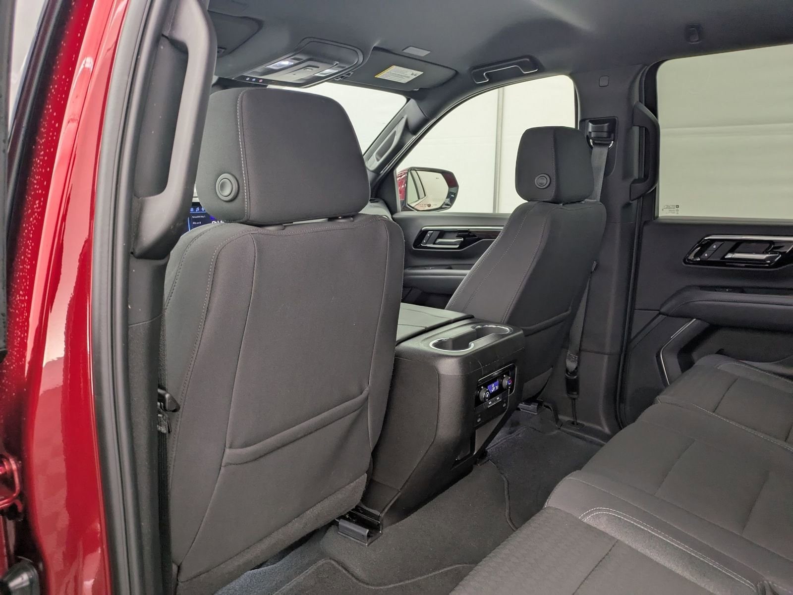 Thumbnail: 2025 Chevrolet Suburban - 17