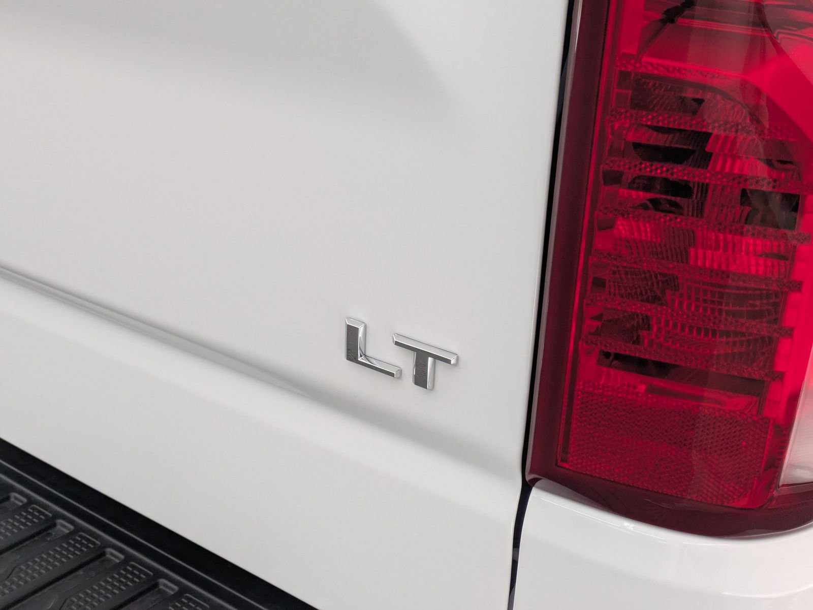 Thumbnail: 2026 Chevrolet Silverado 1500 - 12