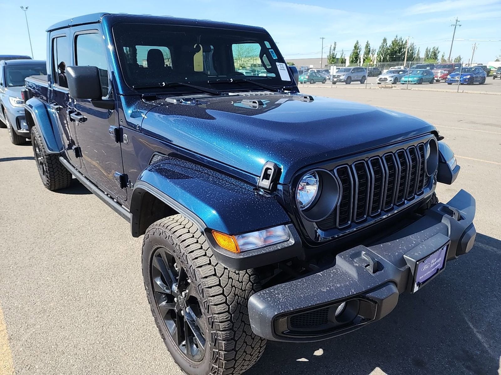 2025 Jeep Gladiator Nighthawk Auto's photo
