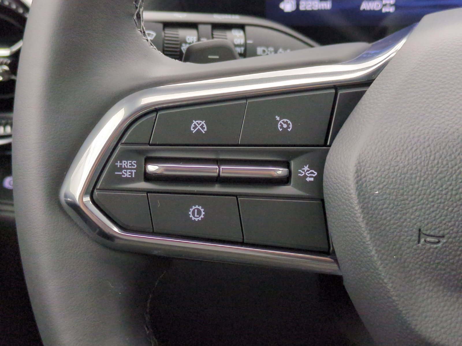 2027 Chevrolet Equinox LT - Photo 22
