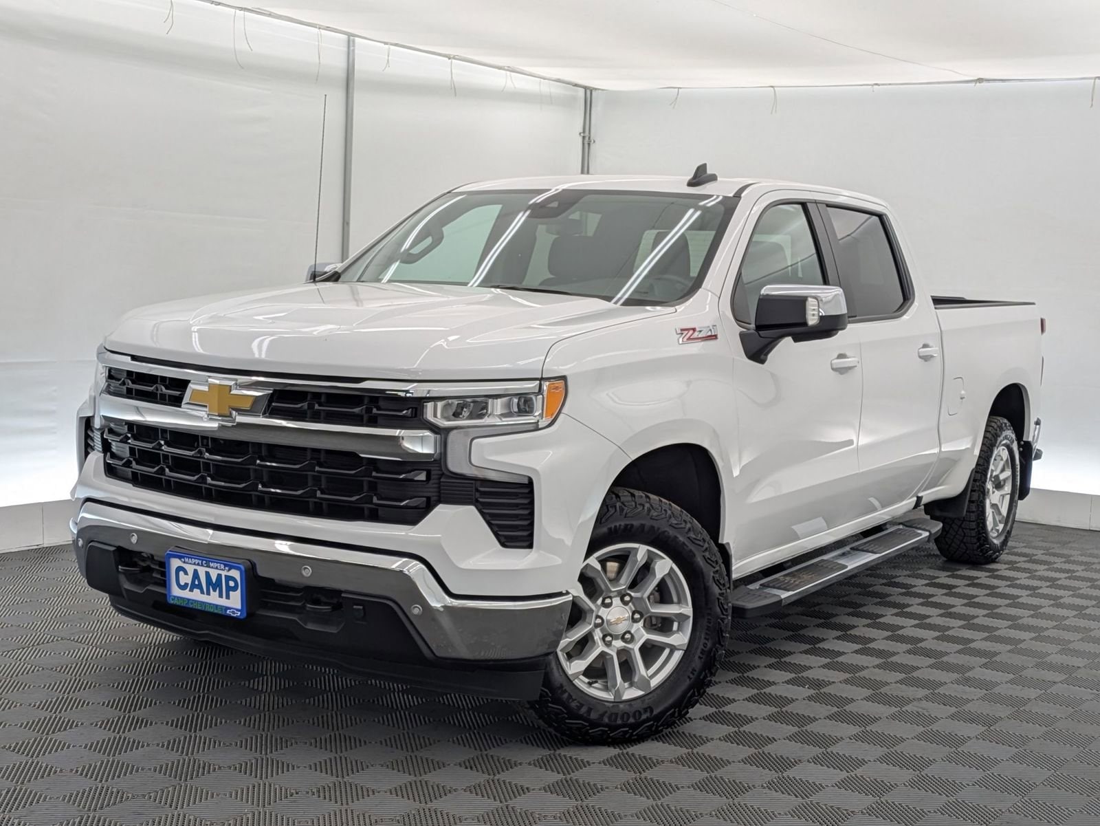 2024 Chevrolet Silverado 1500 LT 4WD Crew Cab Short Box's photo