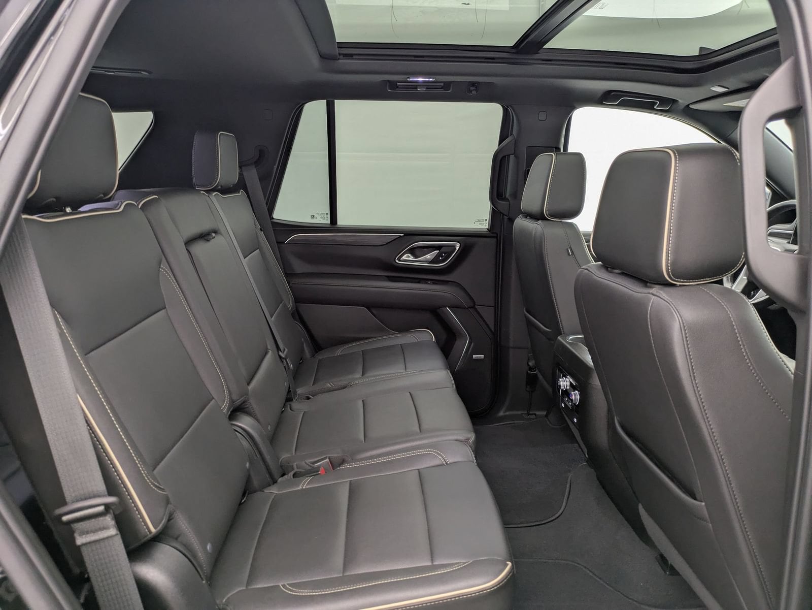 Thumbnail: 2023 GMC Yukon - 23