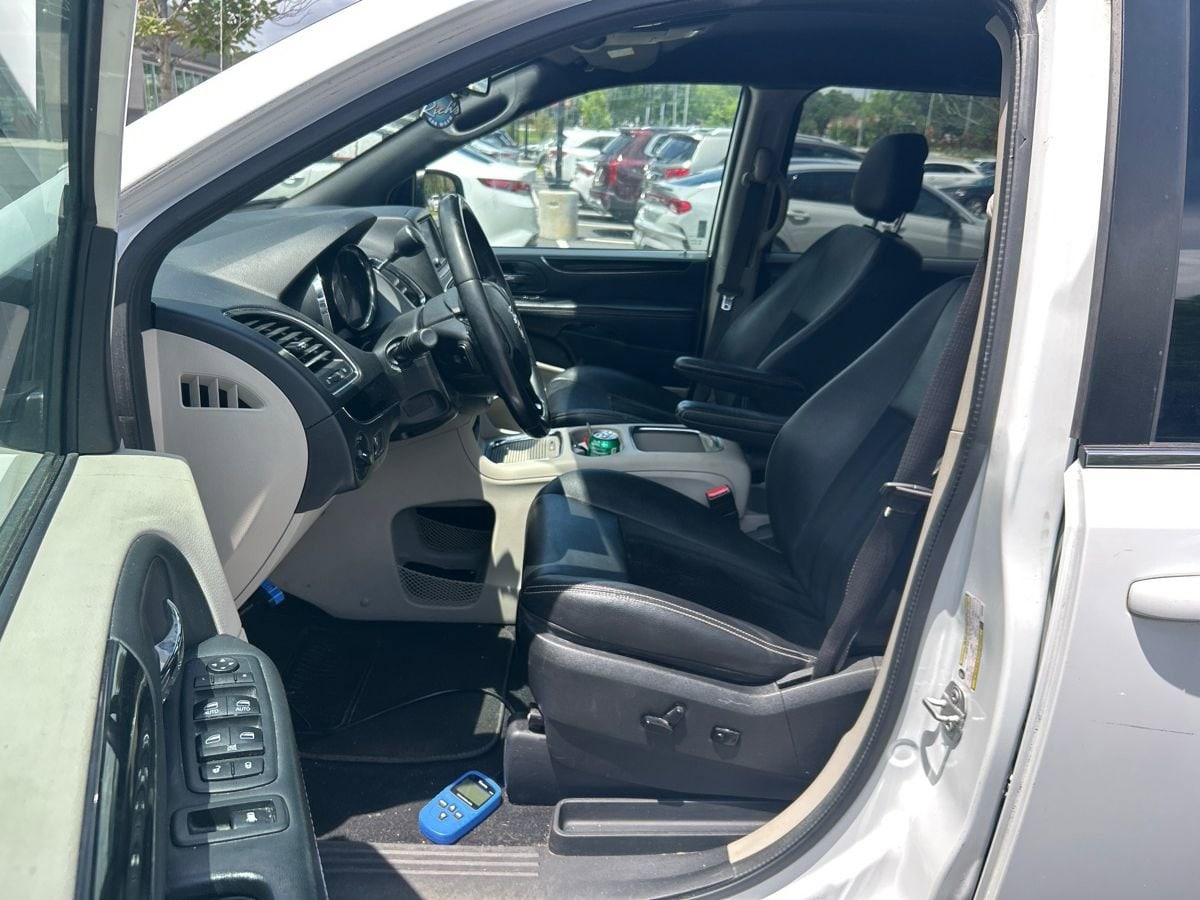 Thumbnail: 2018 Dodge Grand Caravan - 5