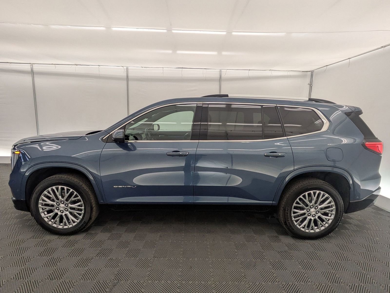 Thumbnail: 2025 GMC Acadia - 2