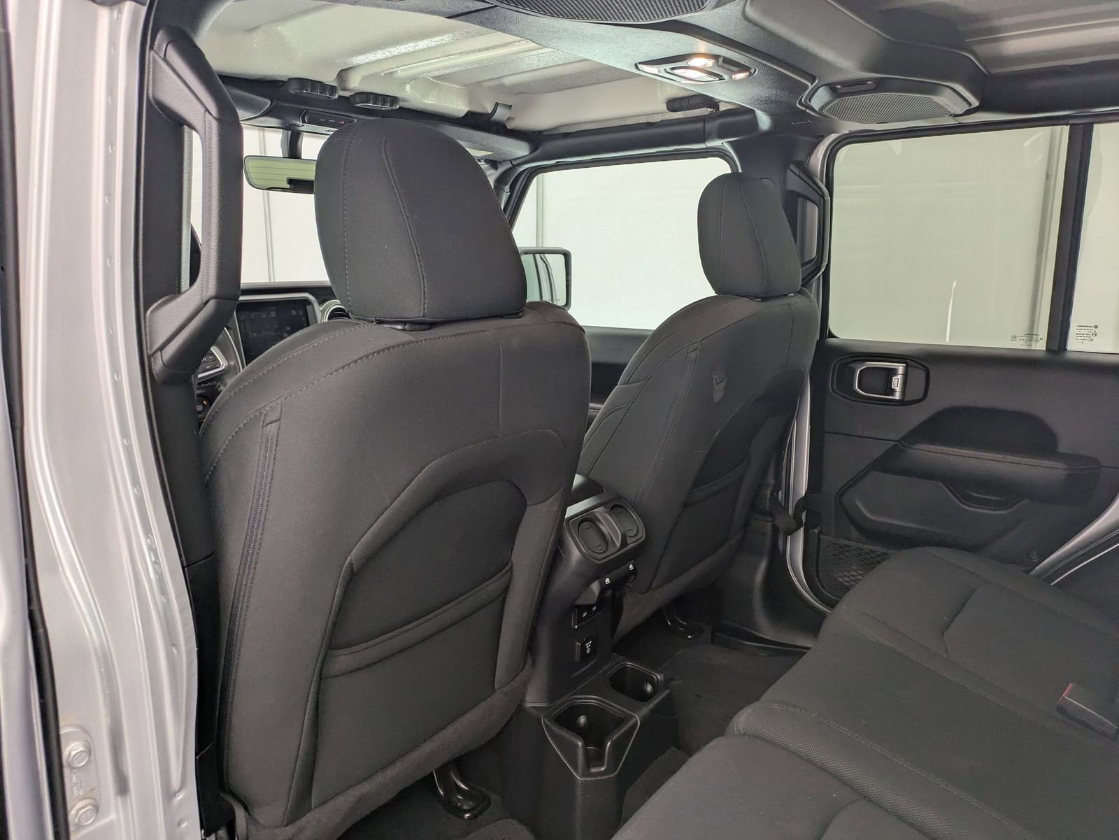 Thumbnail: 2023 Jeep Wrangler - 18