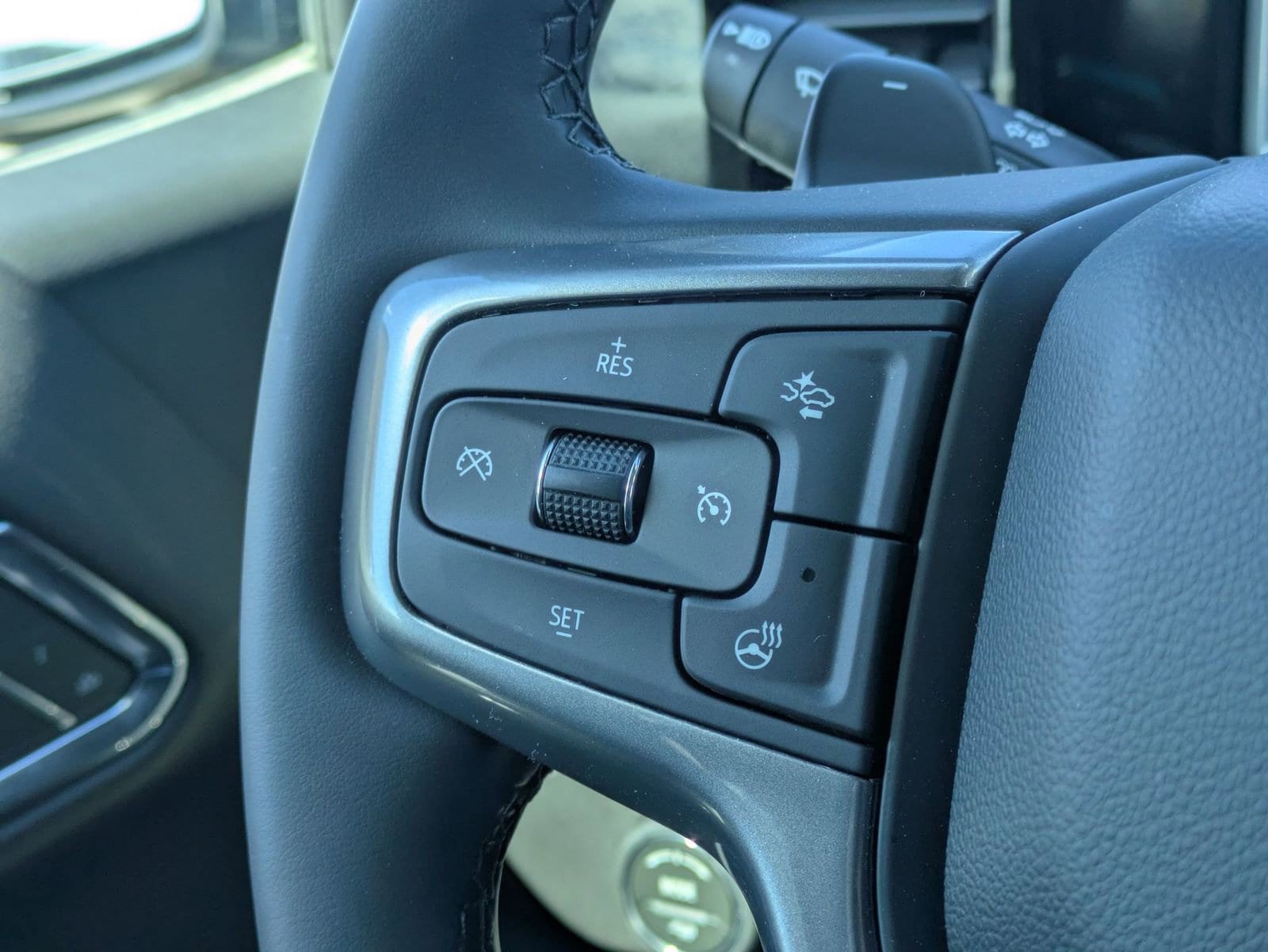 Thumbnail: 2026 Chevrolet Silverado 1500 - 25
