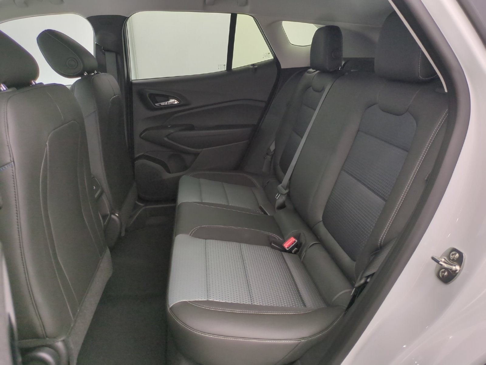 2026 Chevrolet Trax LT - Photo 18