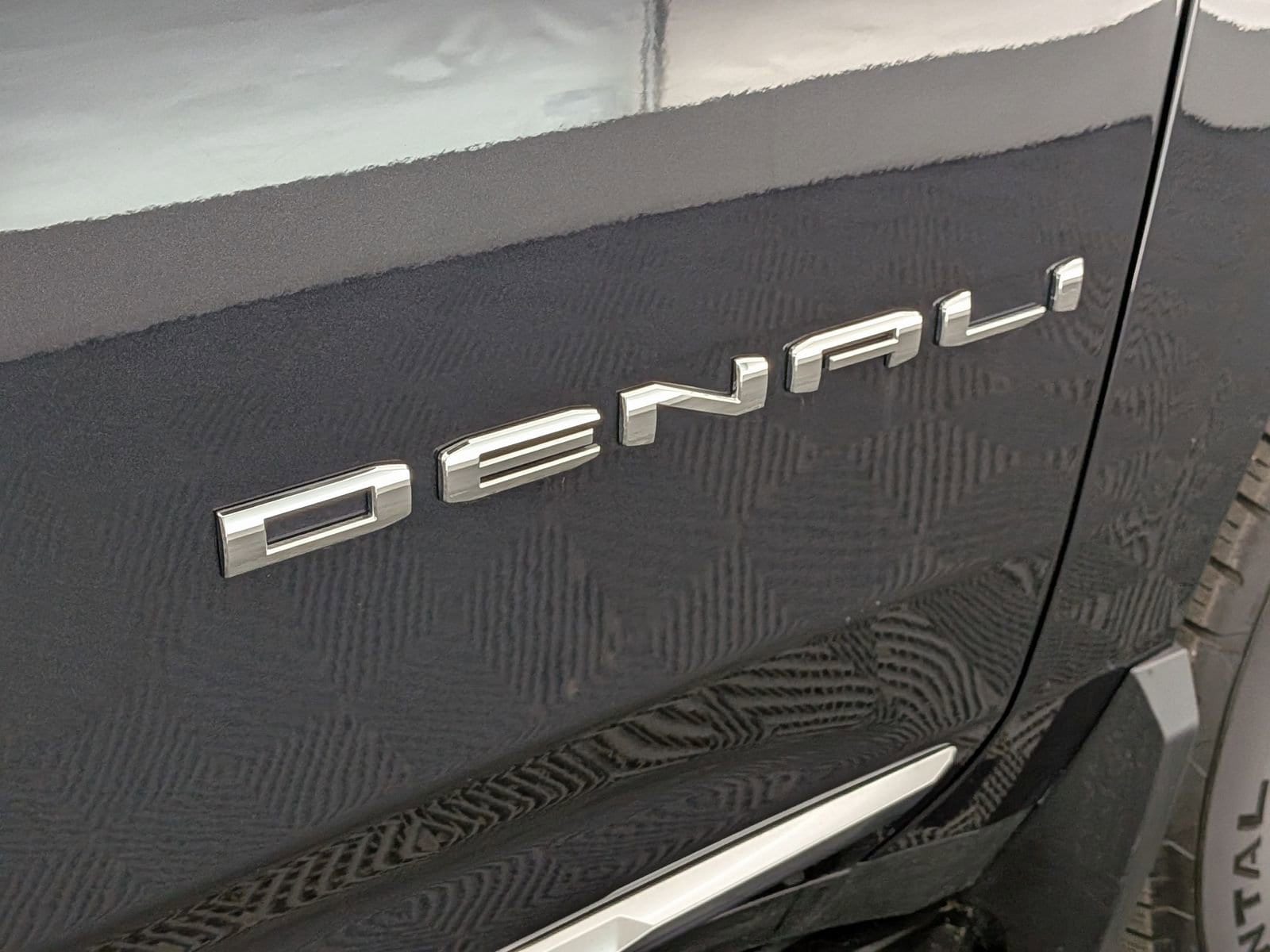 Thumbnail: 2024 GMC Yukon XL - 14