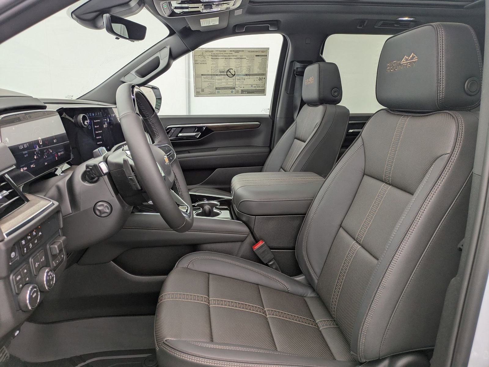 Thumbnail: 2026 Chevrolet Suburban - 17