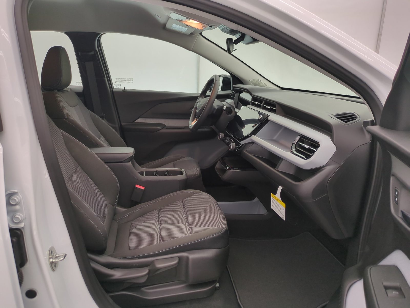2027 Chevrolet Bolt LT - Photo 20