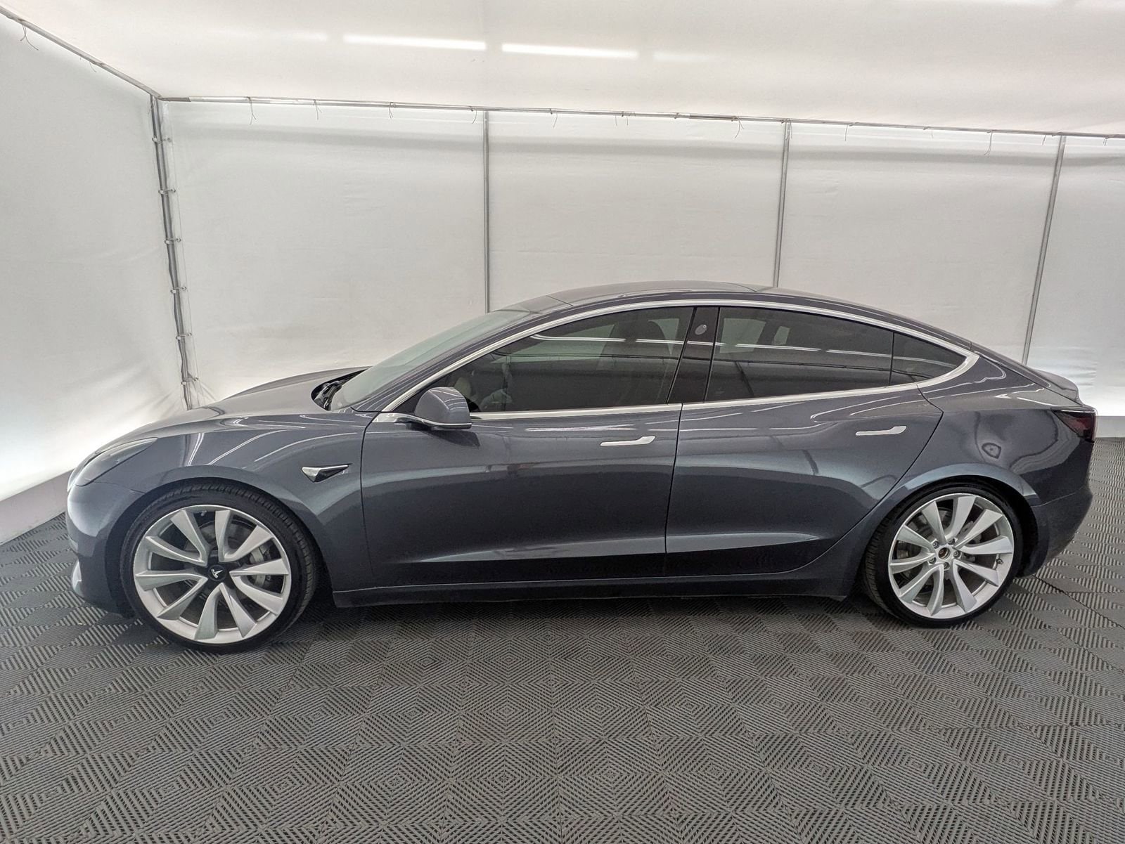 Thumbnail: 2017 Tesla Model 3 - 3