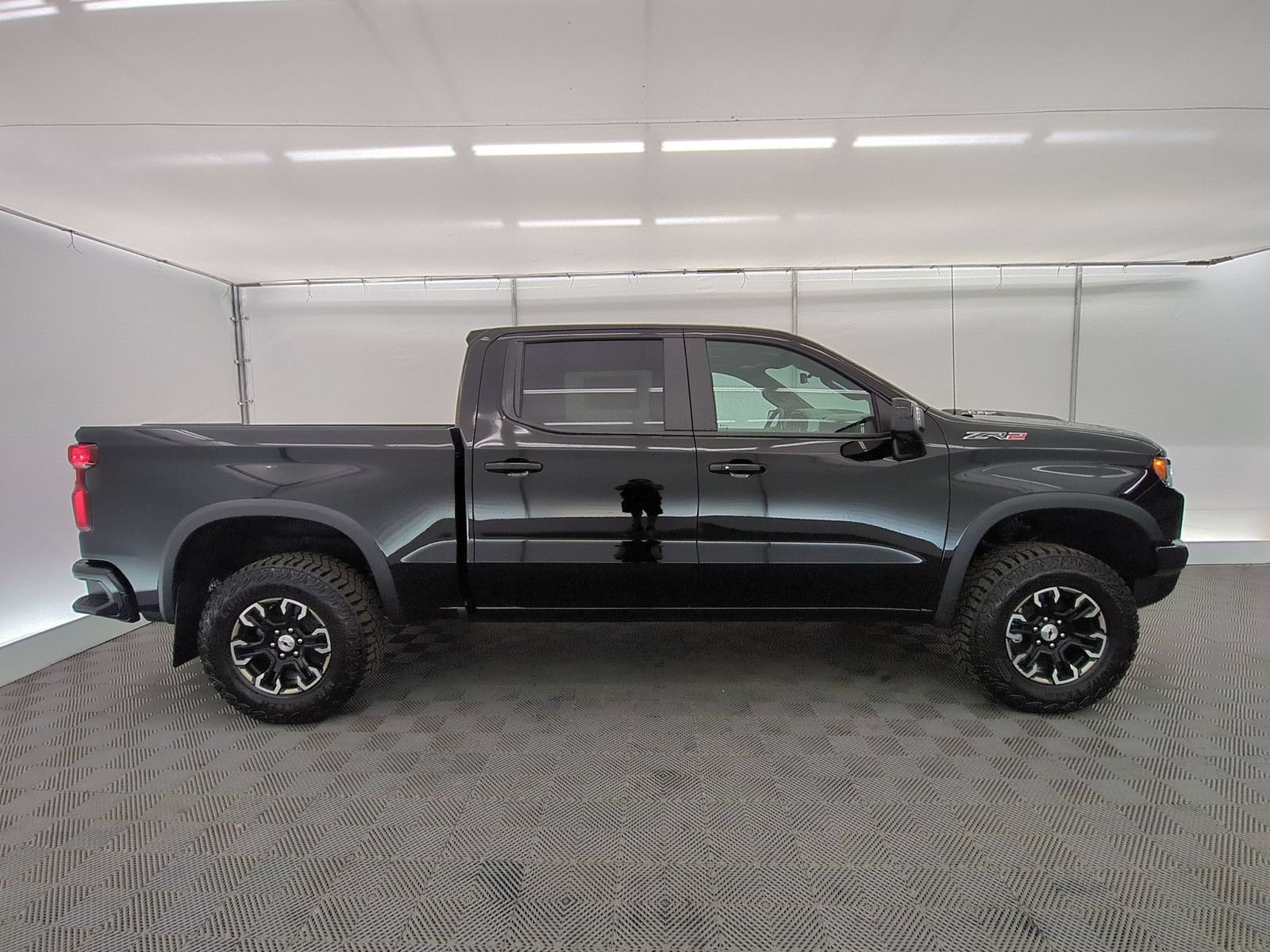 2026 Chevrolet Silverado 1500 ZR2 - Photo 7