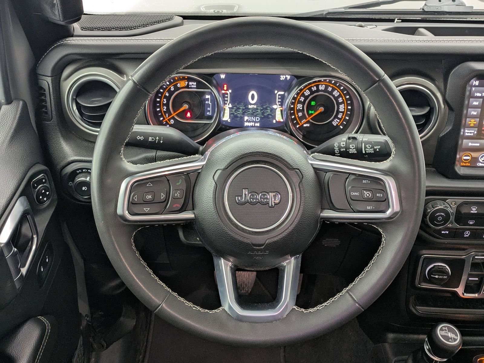 Thumbnail: 2023 Jeep Wrangler - 23