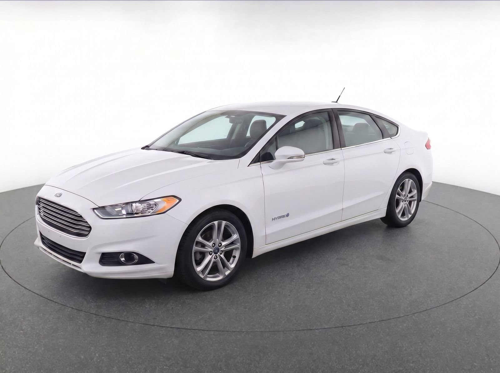 2015 Ford Fusion SE's photo