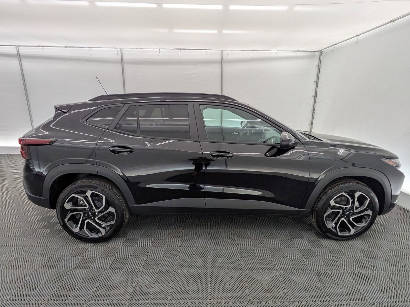 Thumbnail: 2026 Chevrolet Trax - 7