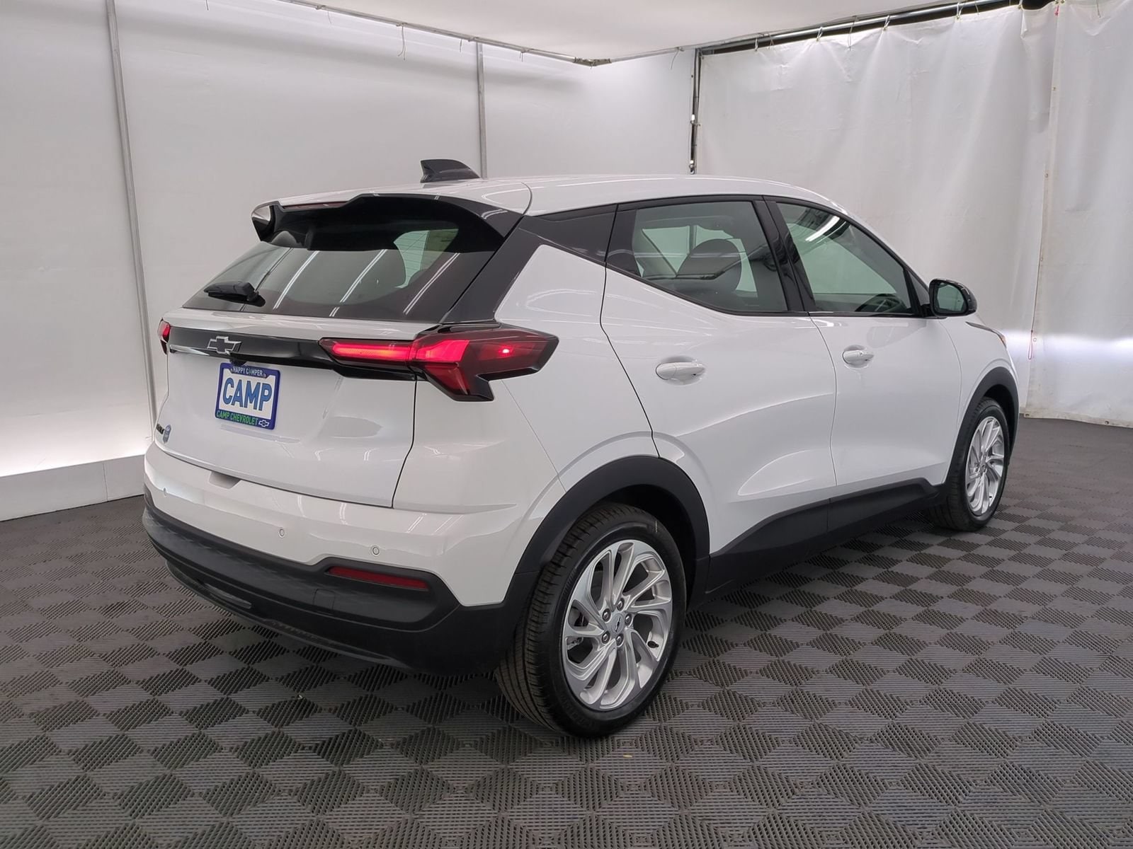 2027 Chevrolet Bolt LT - Photo 6
