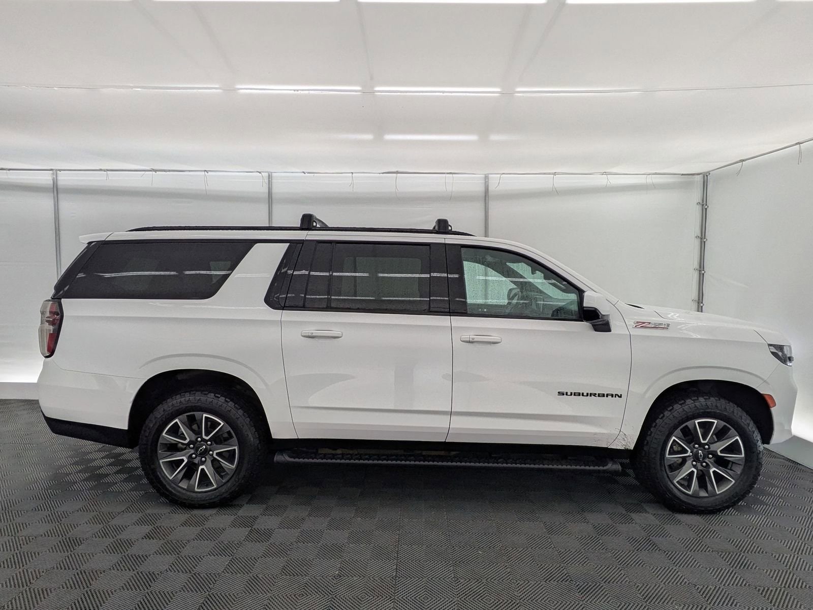 Thumbnail: 2024 Chevrolet Suburban - 7
