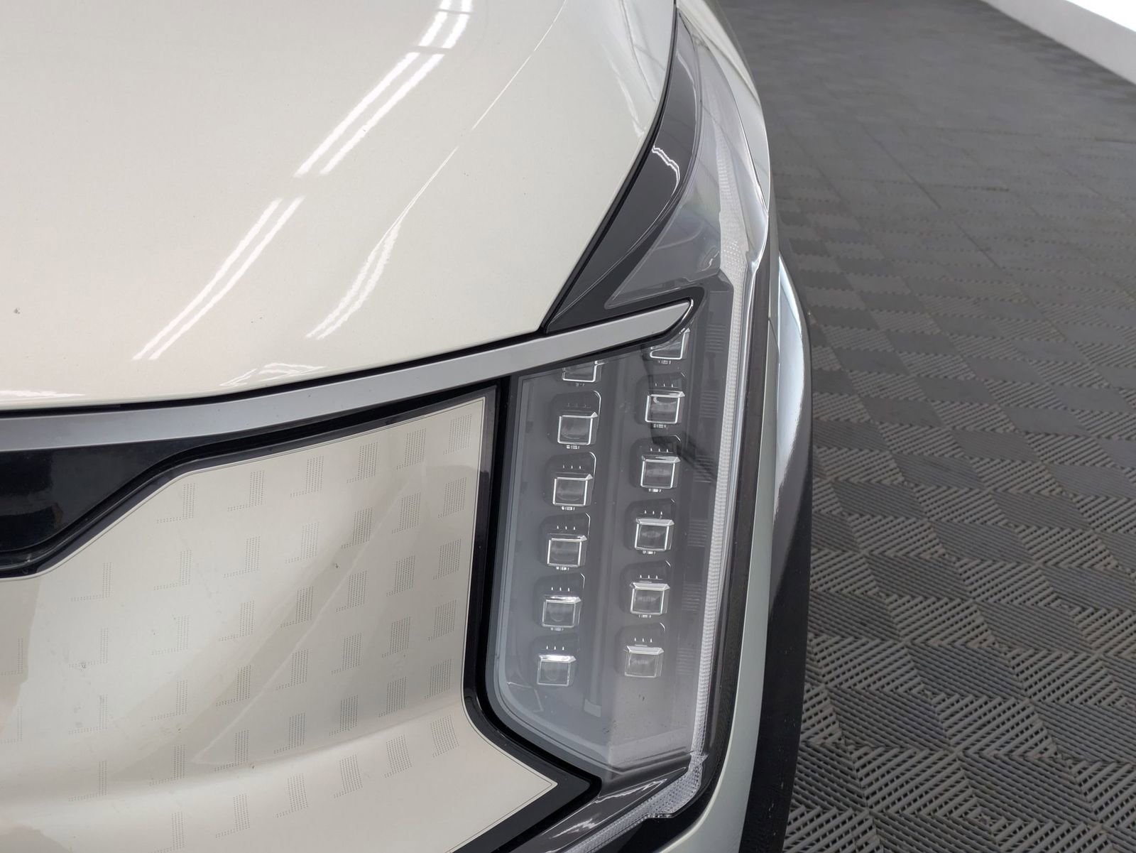 Thumbnail: 2024 Kia EV9 - 10