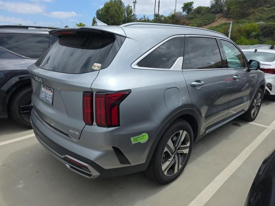 Thumbnail: 2023 Kia Sorento - 2