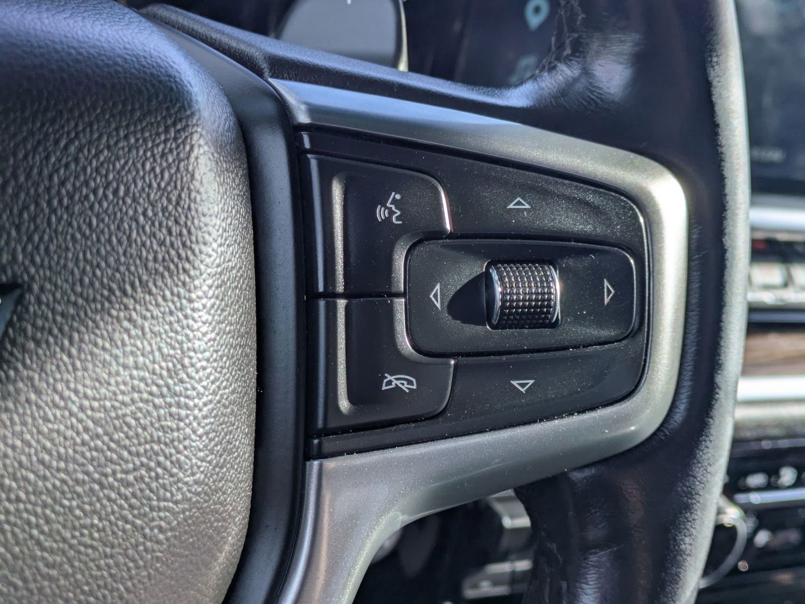 Thumbnail: 2022 Chevrolet Silverado 1500 - 26