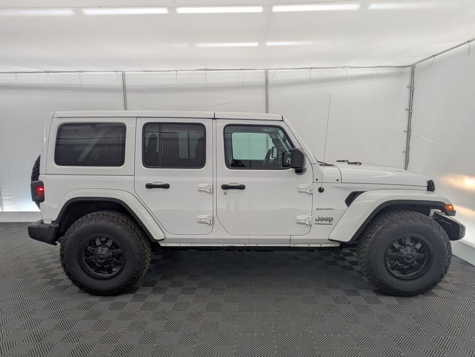 Thumbnail: 2023 Jeep Wrangler - 7