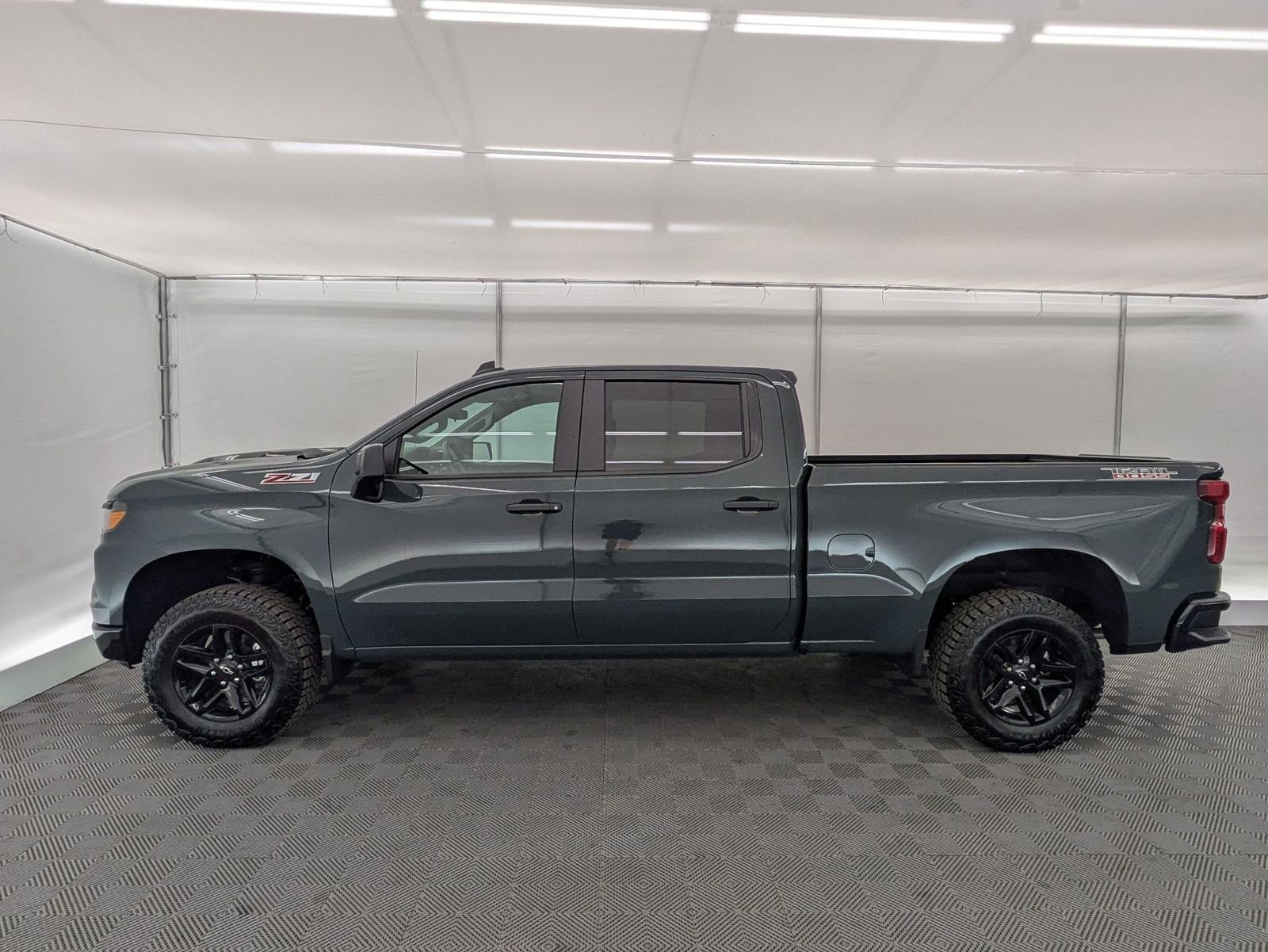 Thumbnail: 2026 Chevrolet Silverado 1500 - 3