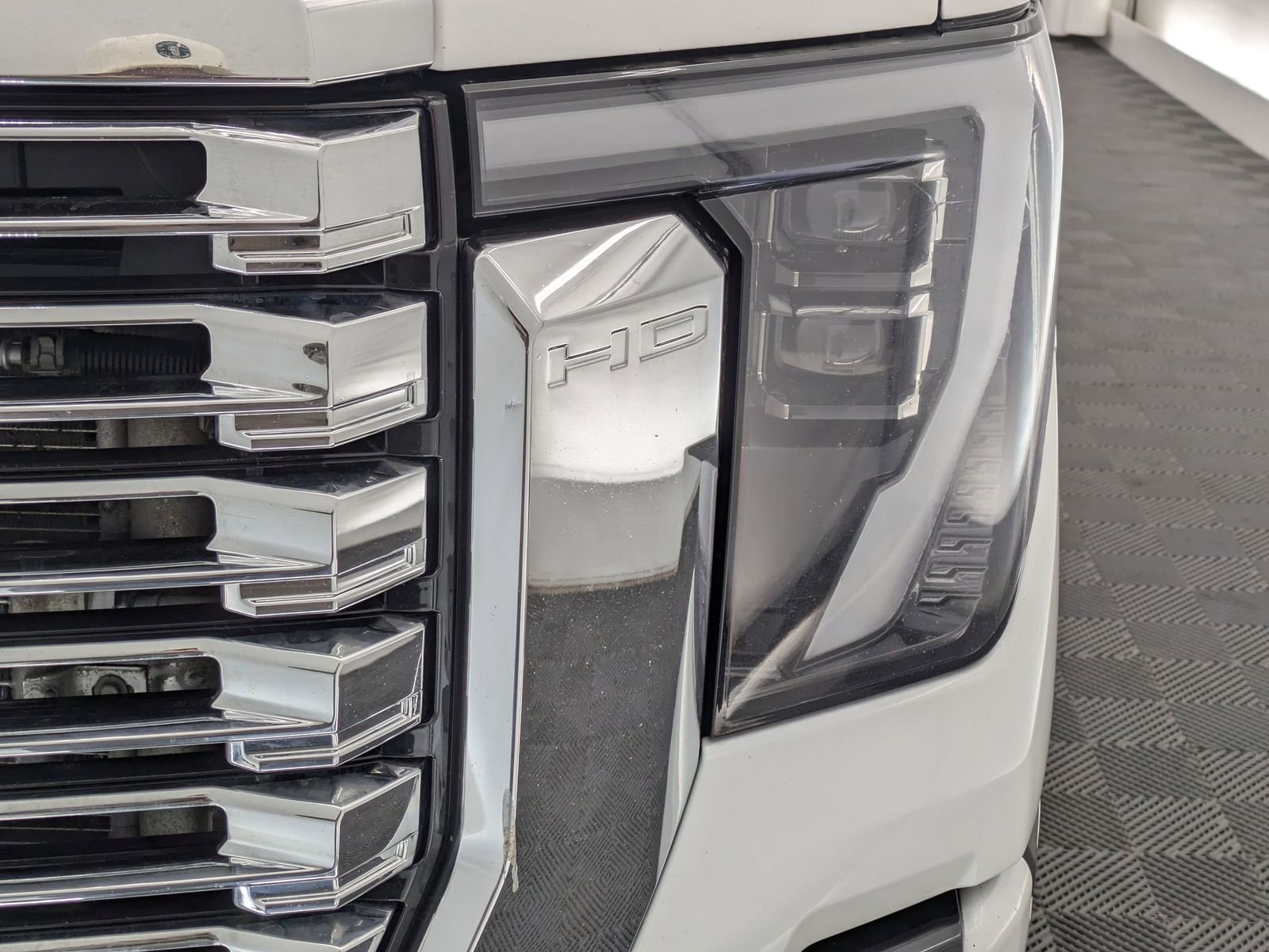 Thumbnail: 2025 GMC Sierra 3500 - 9
