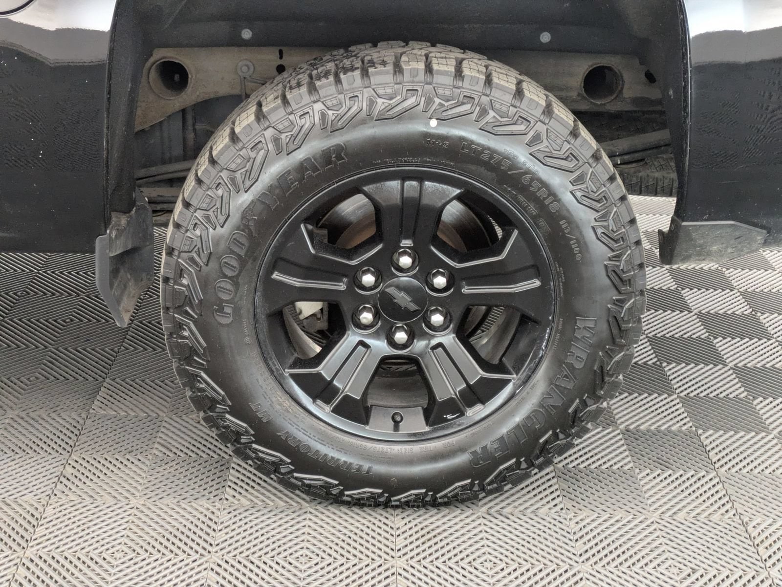 Thumbnail: 2017 Chevrolet Silverado 1500 - 14
