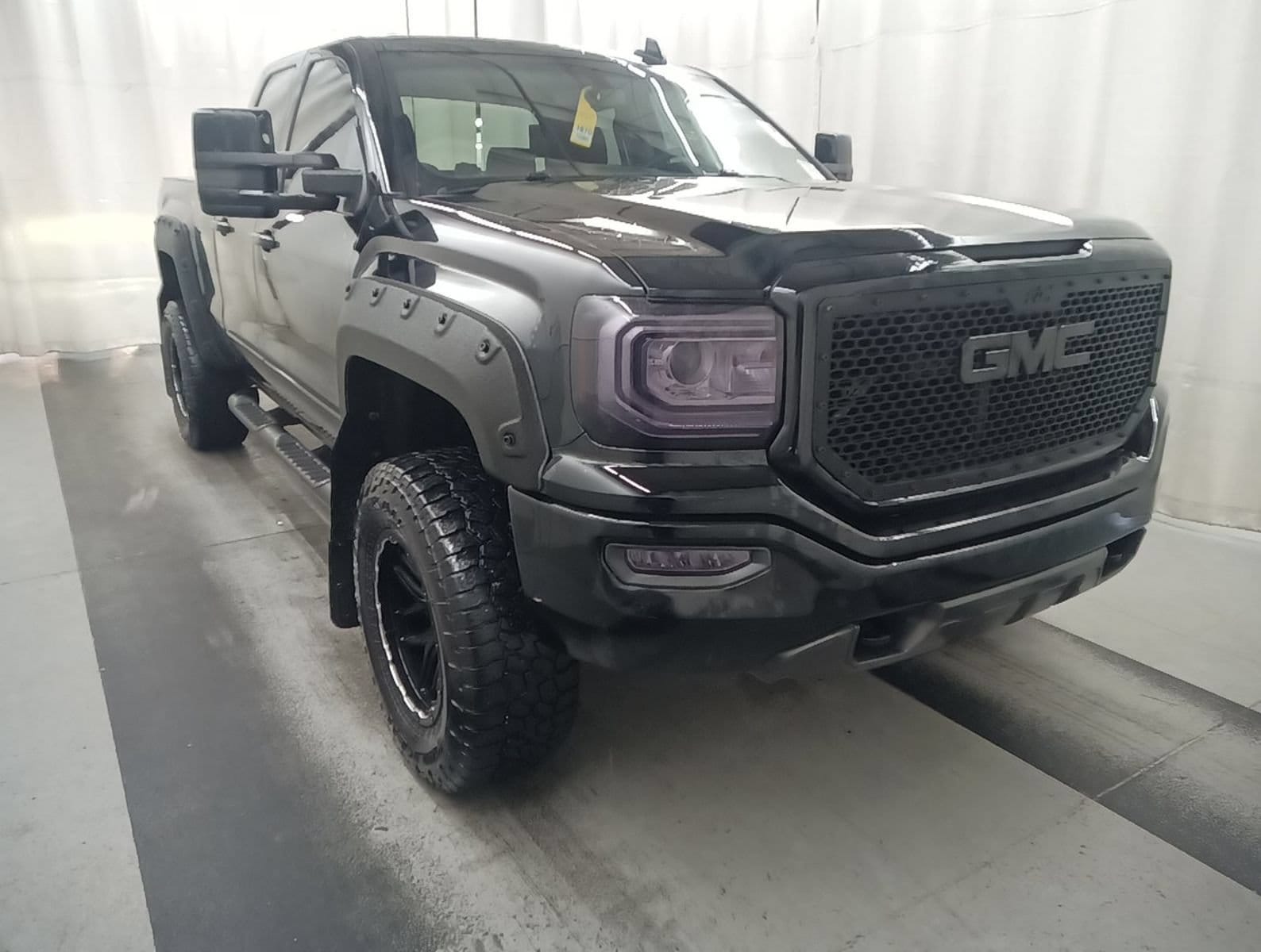 Thumbnail: 2018 GMC Sierra 1500 - 1