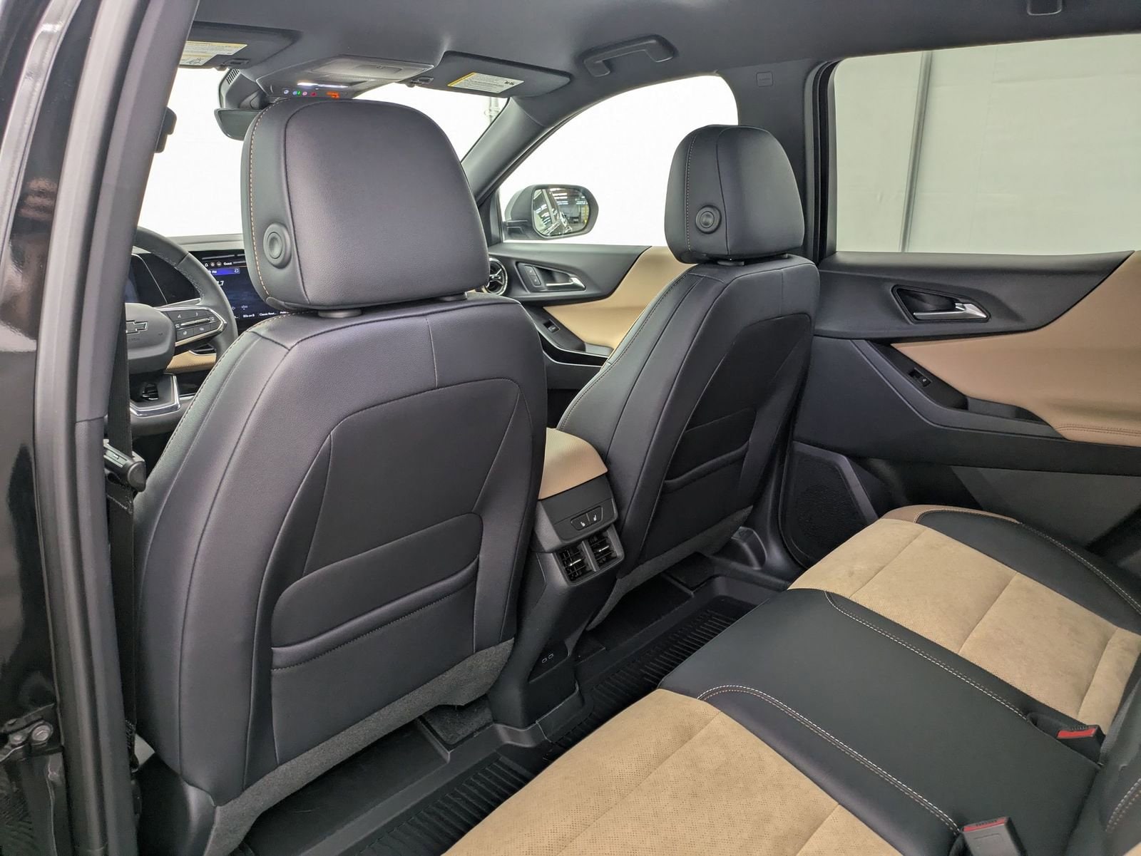 Thumbnail: 2026 Chevrolet Equinox - 18