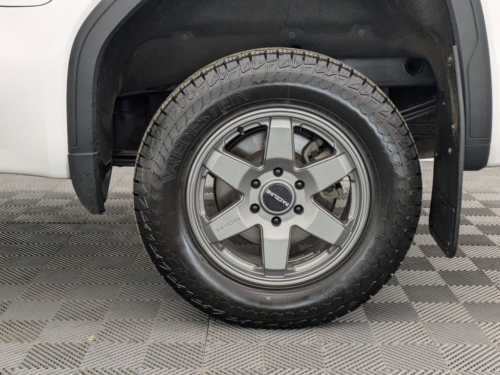 Thumbnail: 2019 GMC Sierra 1500 - 16