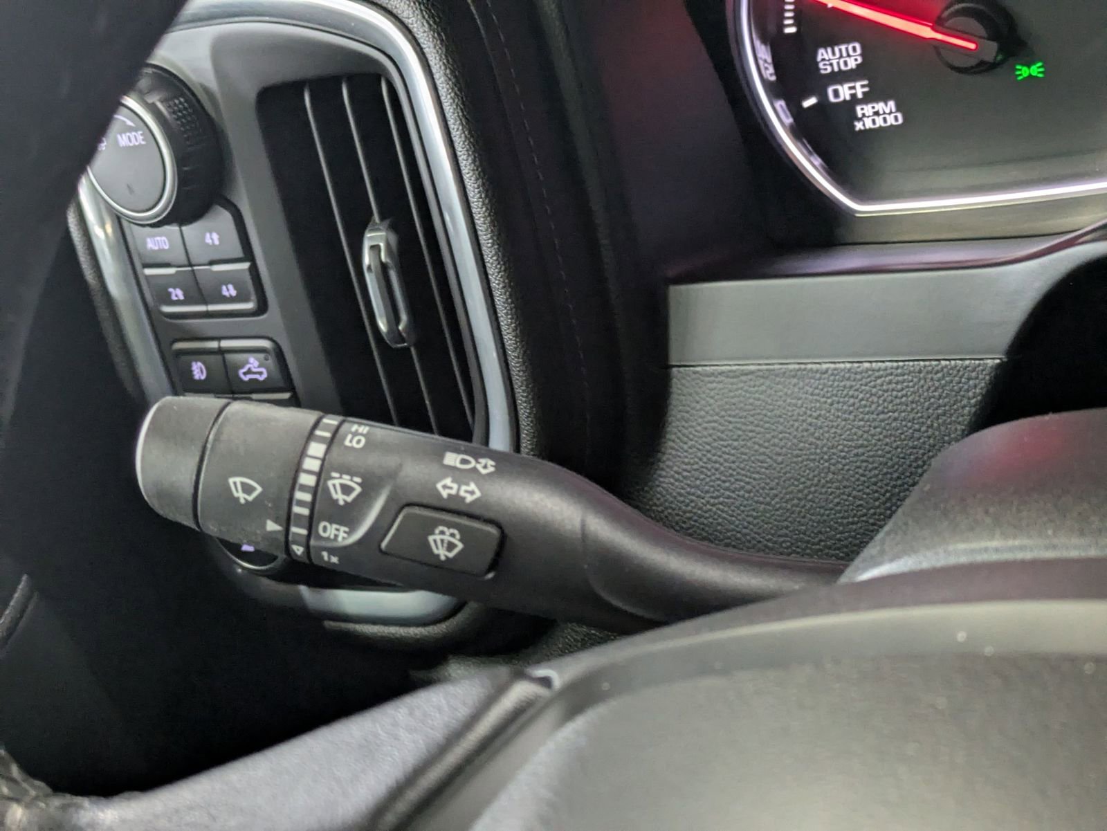 Thumbnail: 2021 Chevrolet Silverado 1500 - 29