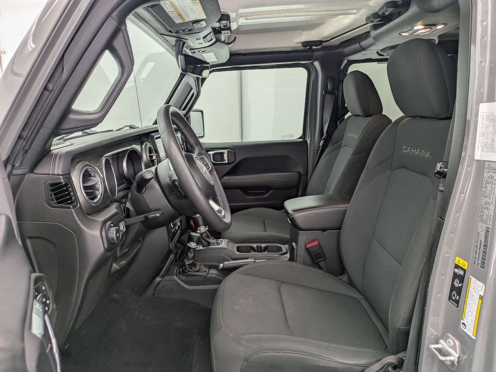 Thumbnail: 2023 Jeep Wrangler - 17