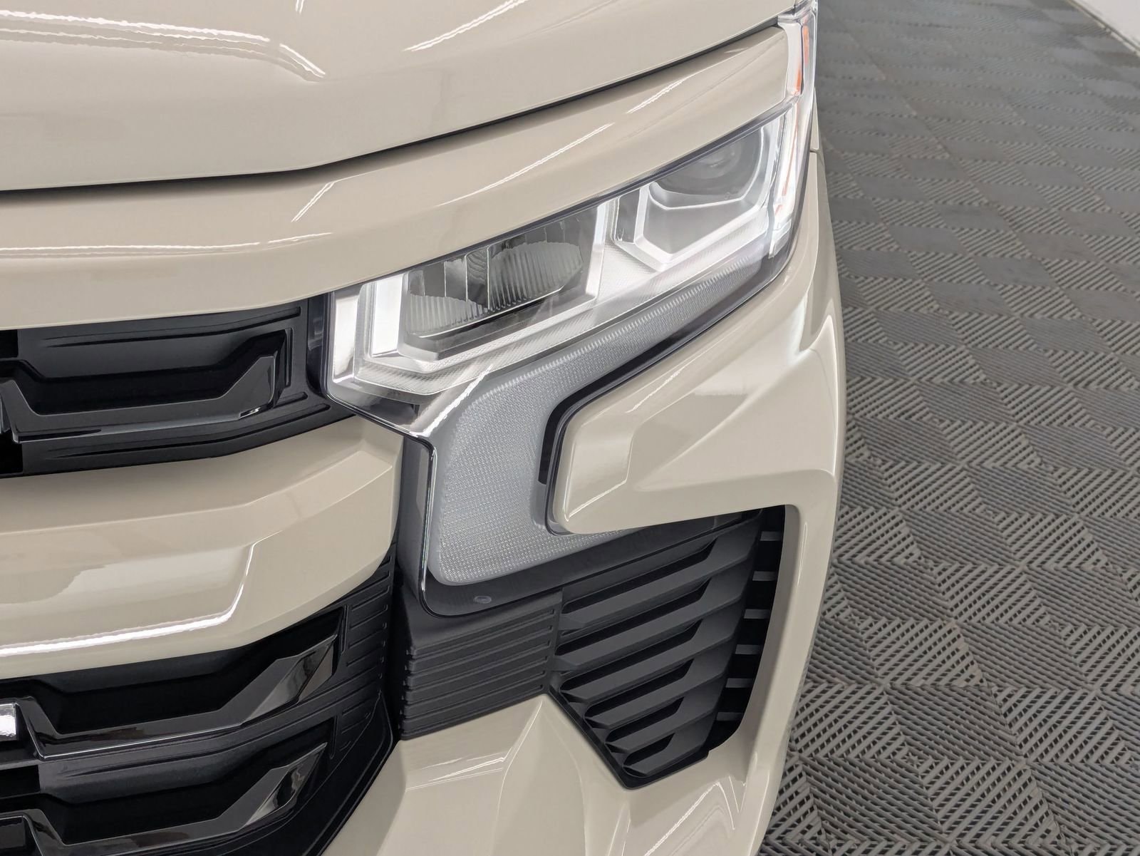 Thumbnail: 2026 Chevrolet Silverado 1500 - 10