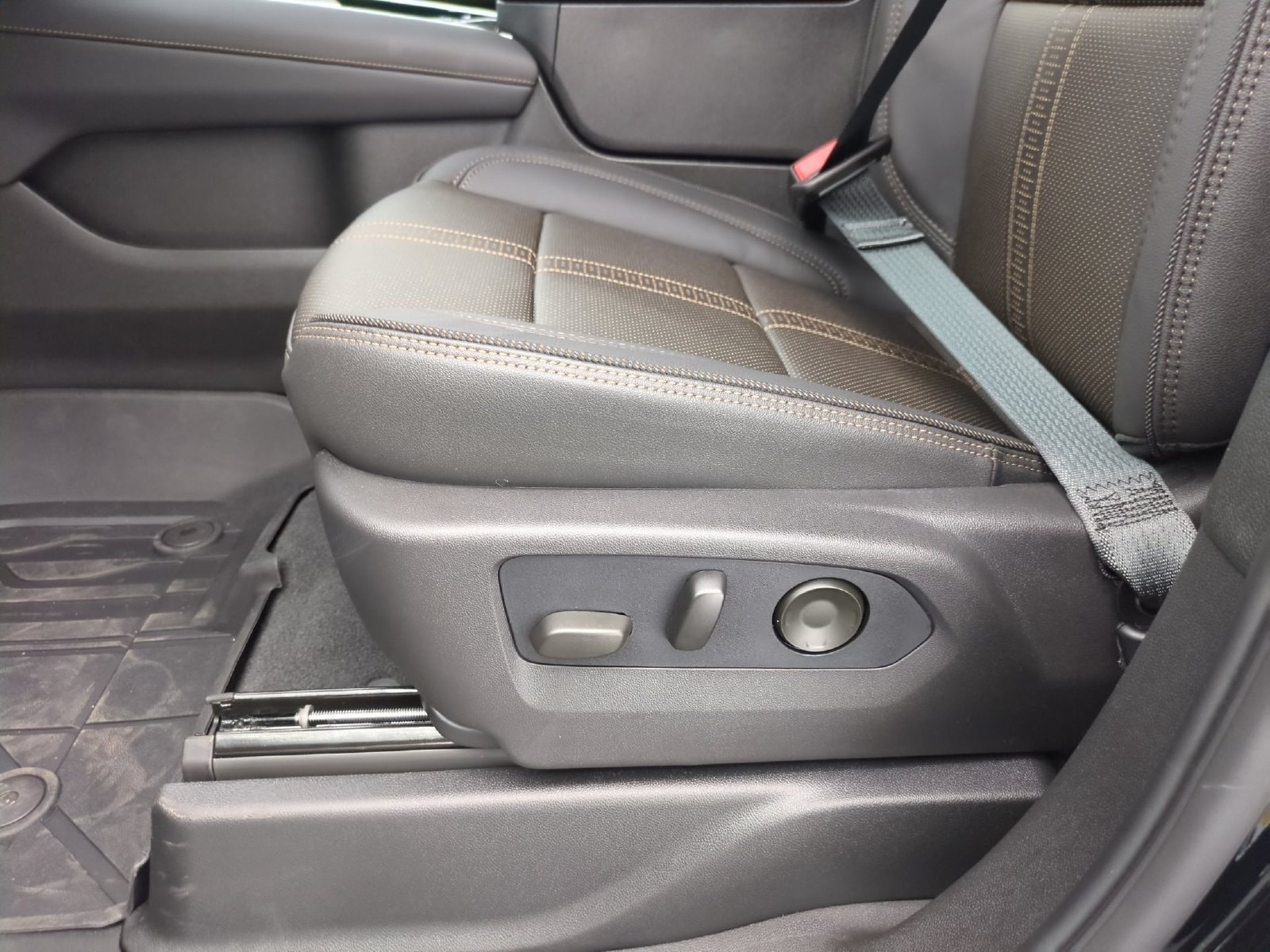 2026 Chevrolet Tahoe High Country - Photo 16