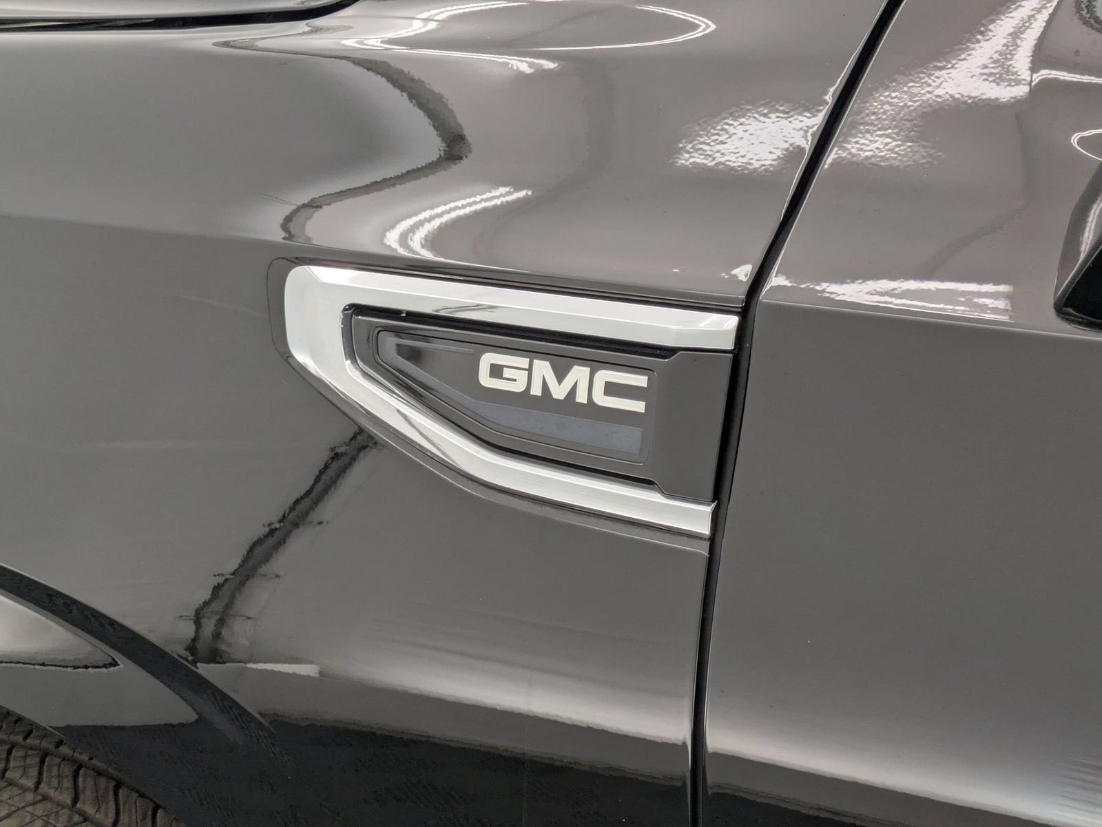 Thumbnail: 2023 GMC Yukon - 11