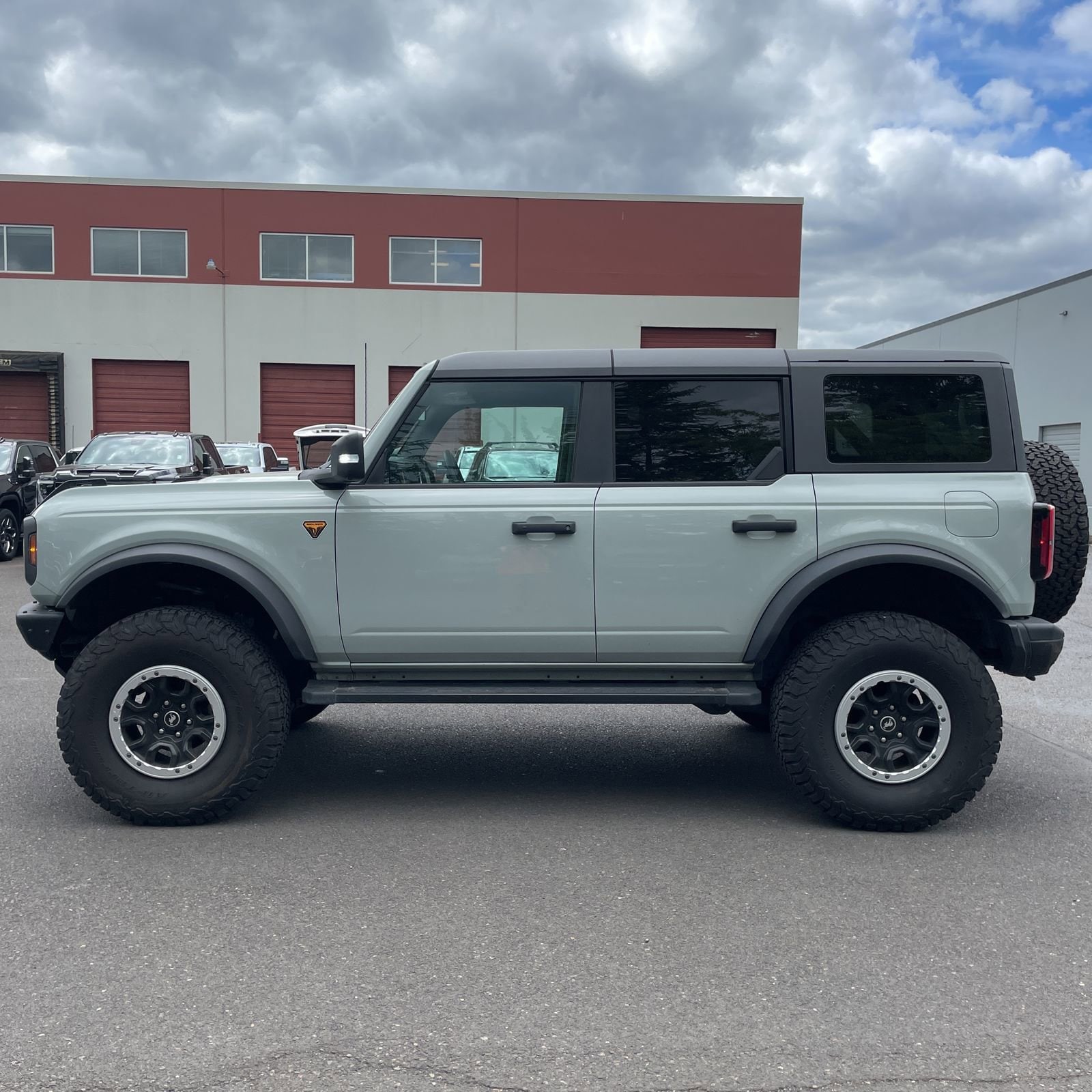 Thumbnail: 2024 Ford Bronco - 2
